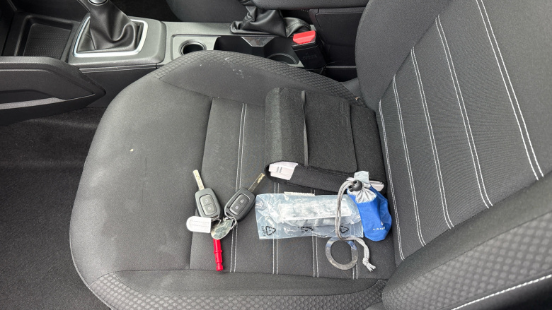 Dacia Duster 1.0 TCe 100 Comfort 5dr Bi Fuel Estate